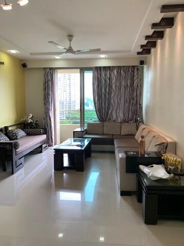 Living Room in 2.5 BHK Apartment at Oberoi Realty Splendor, Jogeshwari East – for Sale