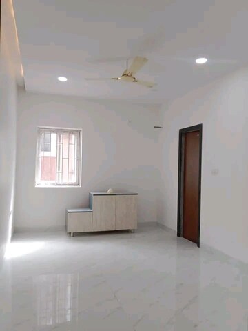 Room in 1 BHK Apartment at Greater Kailash I – for Rent