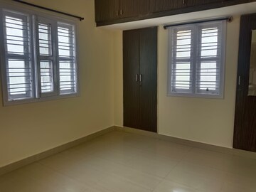 Room in 1 BHK Builder Floor at Ejipura – for Rent