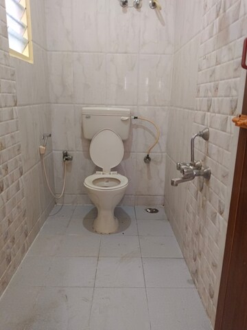 Bathroom in 1 BHK Builder Floor at Ejipura – for Rent