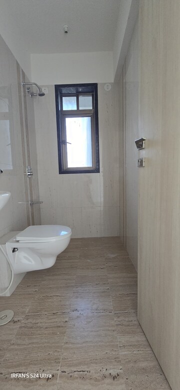 Bathroom in 1 BHK Apartment at Matunga West – for Rent