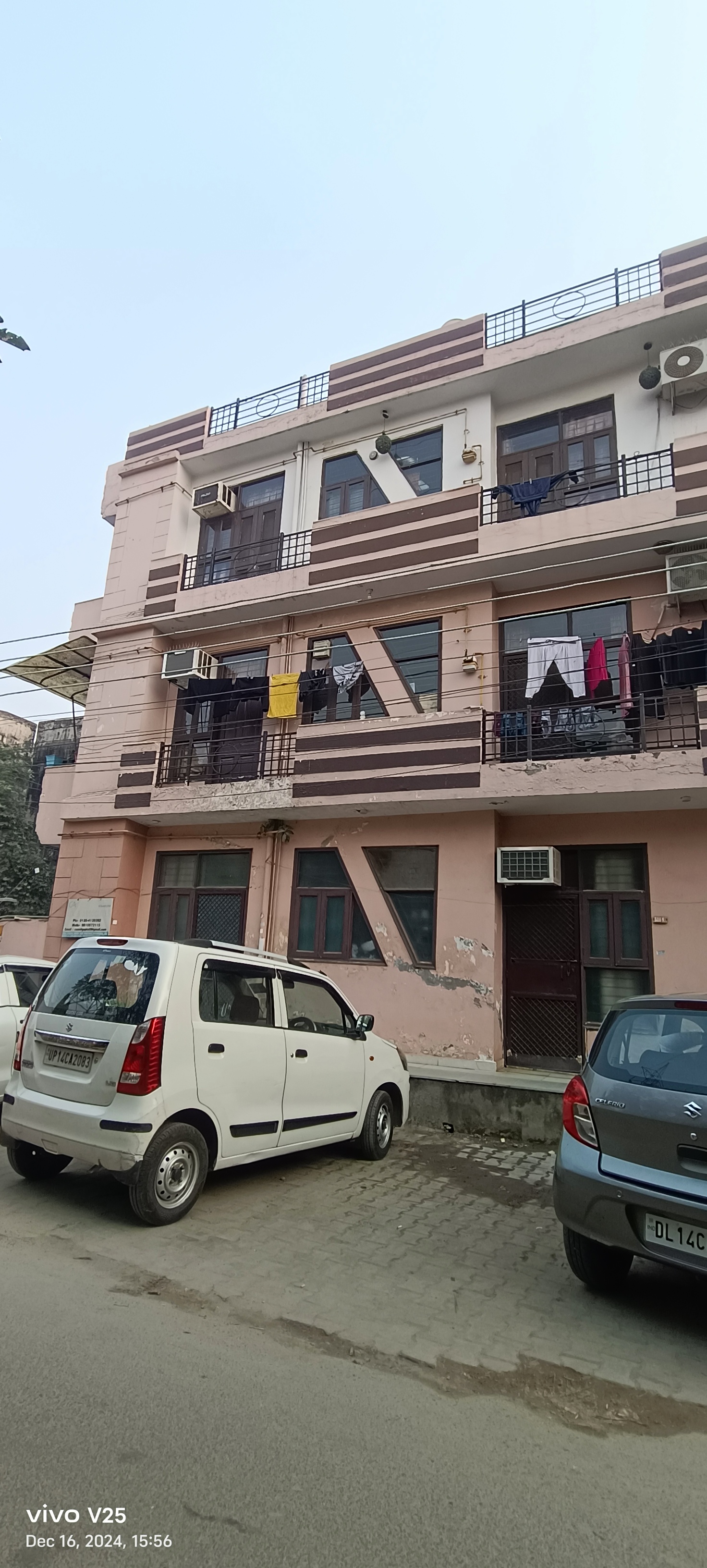3 BHK + Pooja Room 1600 Sq.Ft. Builder Floor in Eleven Parkview