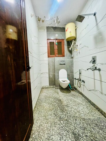 Bathroom in 2 BHK Independent House at Dwarka Mor – for Rent