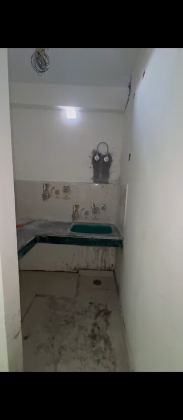 Bathroom in 1 BHK Builder Floor at Mehrauli Gurgaon Road – for Rent