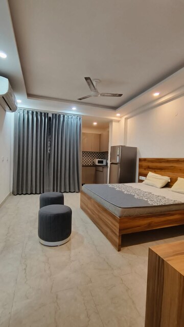 Living Room in 1 RK Builder Floor at Sector 43 – for Rent
