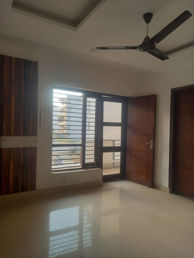 Room, bptp-park-central 3 Bedroom 250 Sq.Ft. Builder Floor In Sector 85 Faridabad 7957058