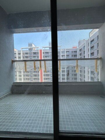 Room in 2 BHK Apartment at Roshan Milestone, Tathawade – for Sale