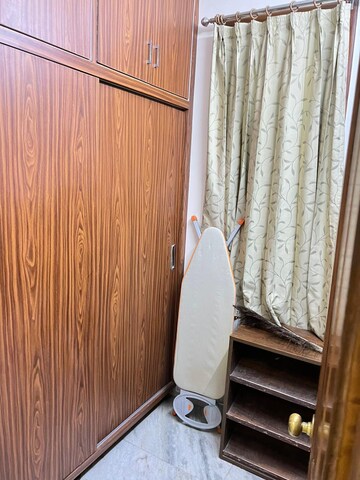 Furnished Amenities in 3 BHK Apartment at Sector 3 Dwarka – for Rent