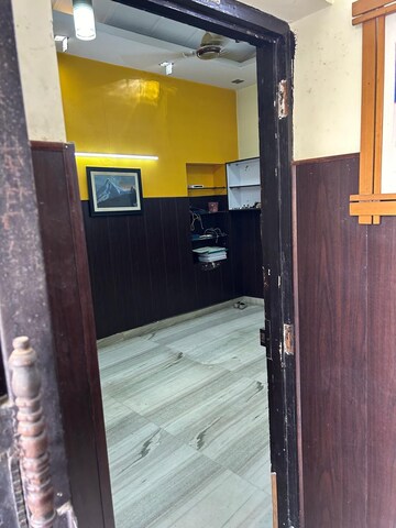 Room in 1 BHK Apartment at Sector 11 – for Rent
