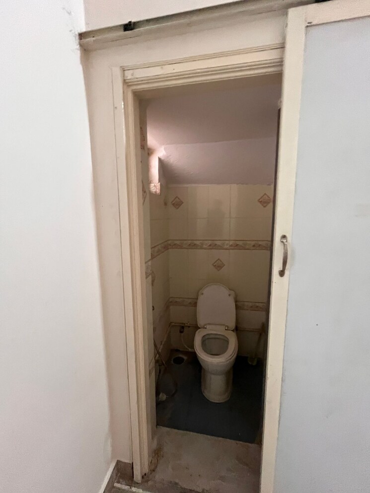 Attached Bathroom, apex-our-homes 2 Bedroom 1100 Sq.Ft. Apartment In Sector 37c Gurgaon 7957963