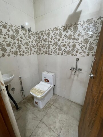 Bathroom in 2 BHK Builder Floor at Vasundhara Sector 1 – for Sale