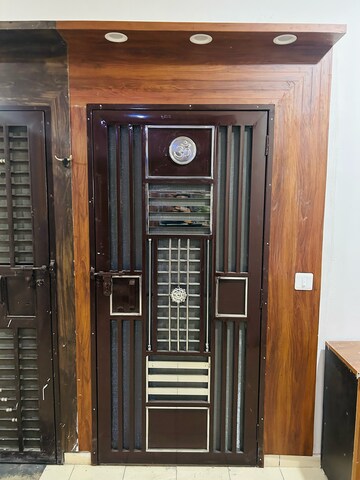  2 BHK Apartment at Mahagun Mantra II, Vaidpura – for Sale