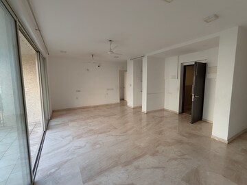 Living Room in 3.5 BHK Apartment at Hiranandani Estate Rodas Enclave, Ghodbunder Road – for Sale