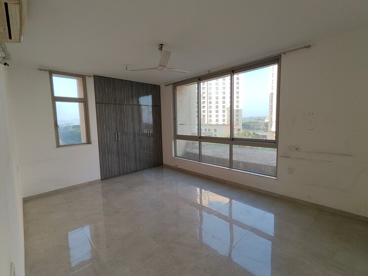 Bedroom, hiranandani-estate-rodas-enclave 3.5 Bedroom 1900 Sq.Ft. Apartment In Ghodbunder Road Thane 7957580