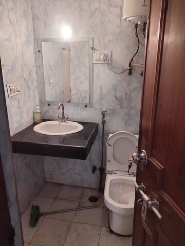 Bathroom in 3 BHK Apartment at Sector 7 Dwarka – for Rent