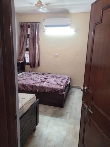 Bedroom in 3 BHK Apartment at Sector 7 Dwarka – for Rent