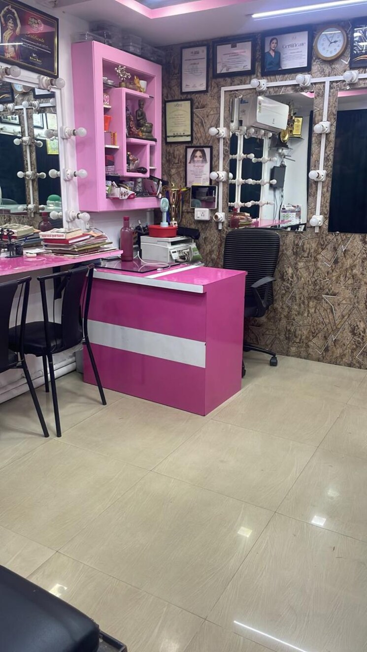 Team Area, shitole-empire Commercial Shop 230 Sq.Ft. In New Sanghavi Pune 7957611