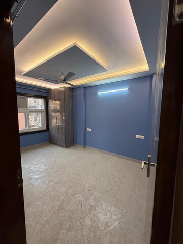 Room in 3 BHK Builder Floor at Sector 19, Dwarka – for Rent