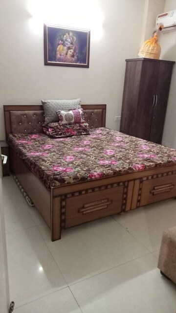 Bedroom in 3 BHK Apartment at Nagla Road – for Rent