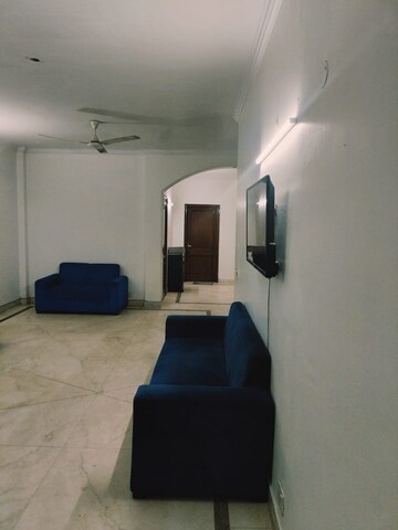 Living Room in 4 BHK Builder Floor at DLF Atria, Dlf Phase ii – for Rent