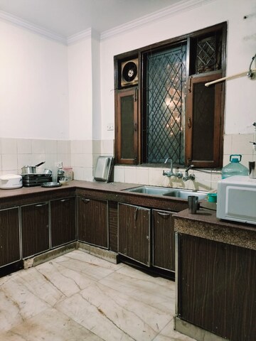 Kitchen in 4 BHK Builder Floor at DLF Atria, Dlf Phase ii – for Rent