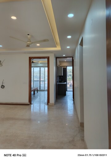 Room in 4 BHK Builder Floor at Ardee City, Sector 52 – for Rent