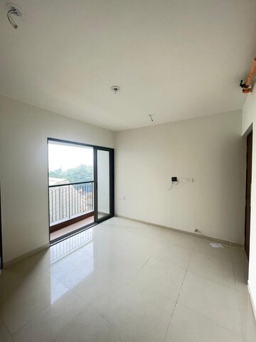 2 BHK Apartment For Rent in Runwal Eirene, Balkum Pada