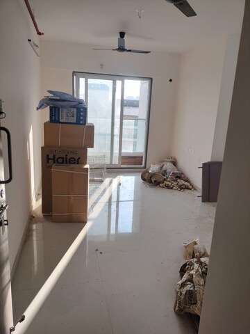 2 BHK Apartment For Rent in Ashar Axis, Majiwada