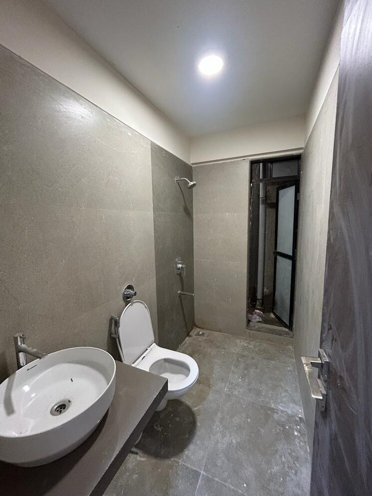 Bathroom, heritage-elegance 3 Bedroom 1050 Sq.Ft. Apartment In Matunga Mumbai 7958080
