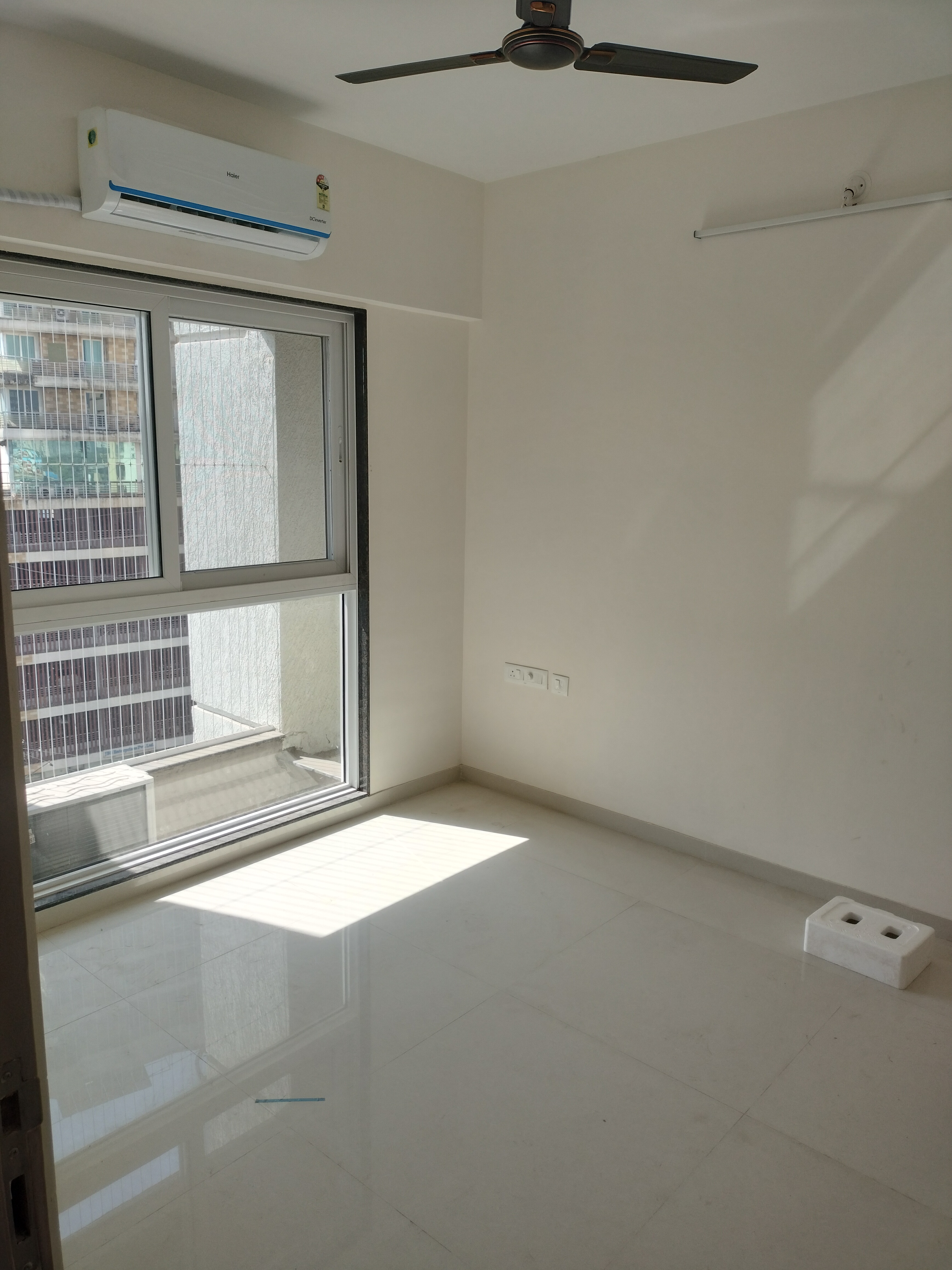 1 BHK Apartment For Sale in Ashar Axis