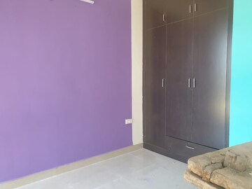 Room in 3 BHK Apartment at Dera Bassi – for Rent