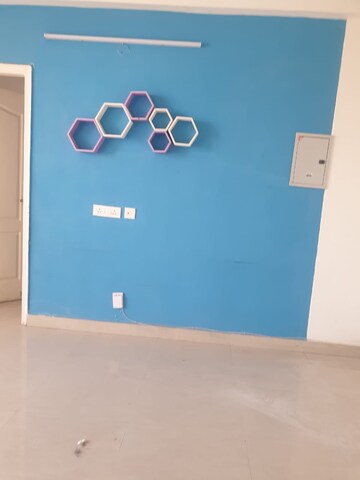 Room in 3 BHK Apartment at Dera Bassi – for Rent