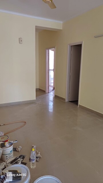 Room in 4 BHK Apartment at Orchid Island, Sector 51 – for Rent
