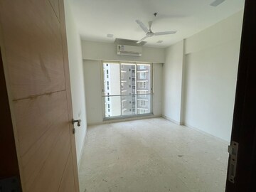 Room in 2 BHK Apartment at Ekta Tripolis, Goregaon West – for Rent