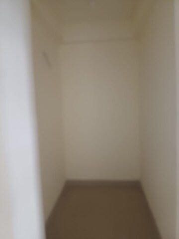 Room in 3 BHK Apartment at HIG Apartments, Omicron I Greater Noida – for Rent