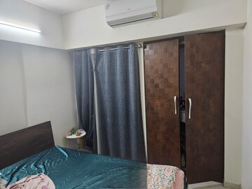 Bedroom in 2 BHK Apartment at Lodha Amara, Kolshet Road – for Rent