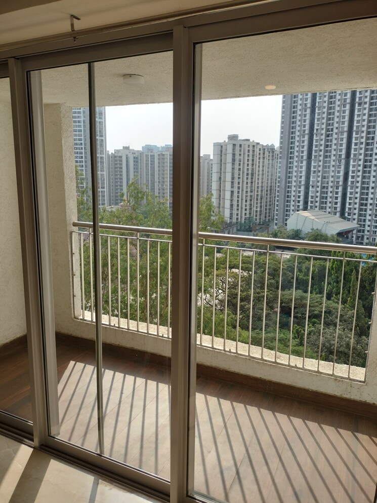 Balcony, piramal-vaikunth 3 Bedroom 1766 Sq.Ft. Apartment In Balkum Pada Thane 7958405