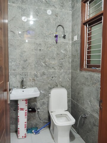 Bathroom in 2 BHK Builder Floor at Vasundhara Sector 5 – for Sale