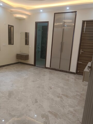 2 BHK Builder Floor For Sale in Thane West