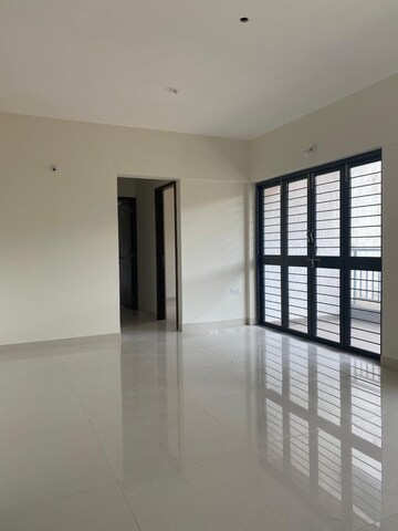 Room in 2 BHK Apartment at Kumar Princetown, Undri – for Sale