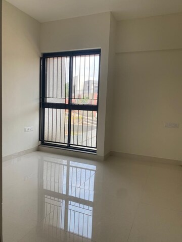 Room in 2 BHK Apartment at Kumar Princetown, Undri – for Sale