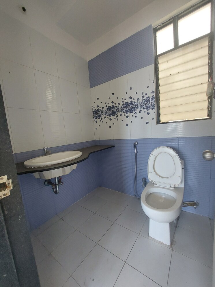 Bathroom, nanded-city-asawari 3 Bedroom 1353 Sq.Ft. Apartment In Nanded Pune 7958529