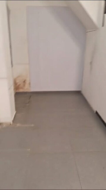 Common Area in  Shop at Andheri West – for Rent