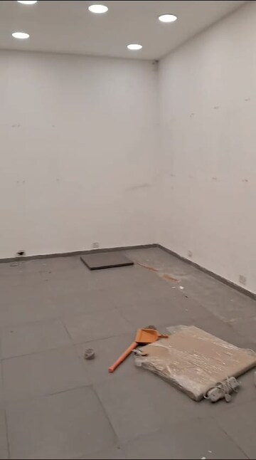 Common Area in  Shop at Andheri West – for Rent
