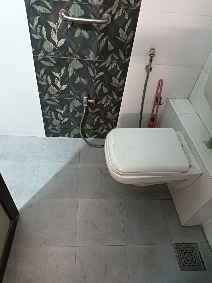 Bathroom, safal-residency 2 Bedroom 1200 Sq.Ft. Apartment In Nerul Navi Mumbai 7958703