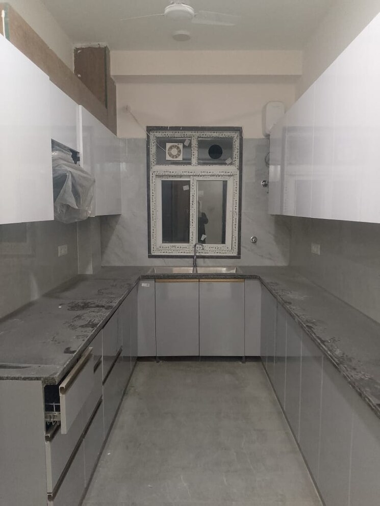 Kitchen, dlf-park-place 3 Bedroom 2329 Sq.Ft. Apartment In Sector 54 Gurgaon 7958704