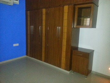 Room in 4 BHK Apartment at Sattva Lakeridge, Narsingi – for Sale