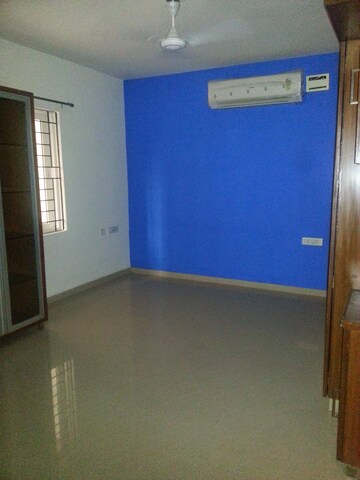 Room in 4 BHK Apartment at Sattva Lakeridge, Narsingi – for Sale
