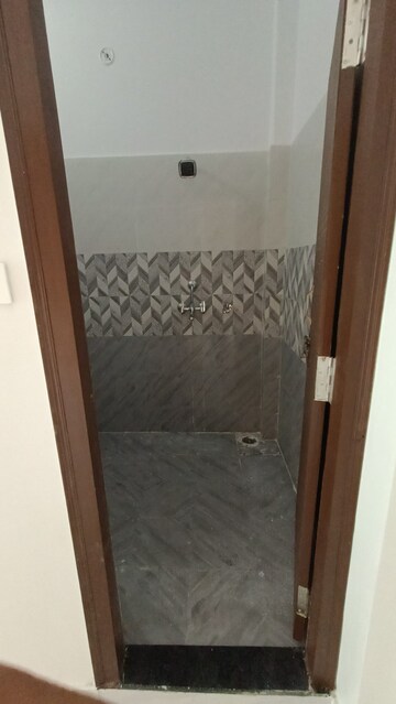 Furnished Amenities in 3 BHK Independent House at Faizabad Road – for Sale