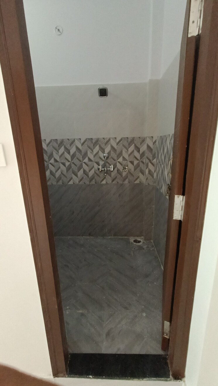 Bathroom, faizabad road 3 Bedroom 1600 Sq.Ft. Independent House In Faizabad Road Lucknow 7958792